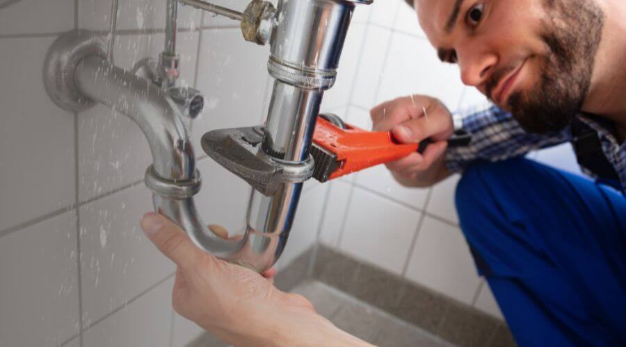 Professional same day plumber services in Los Ebanos, TX
